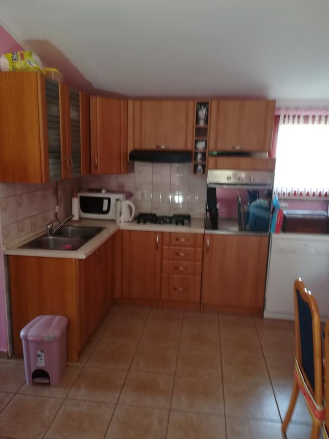 Apartment Matej Шишан Екстер'єр фото